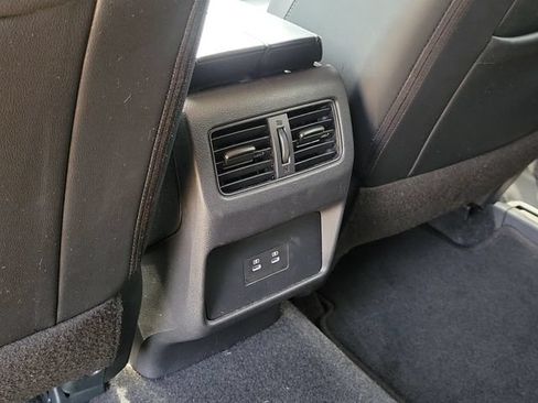Used 2026 Nissan Rogue SL FWD image 29