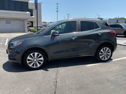 Used 2018 Buick Encore Preferred FWD image 4