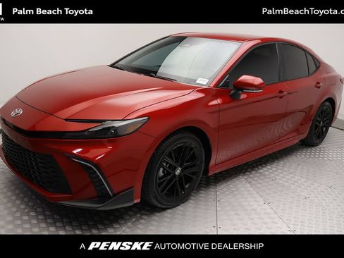 Certified 2026 Toyota Camry SE FWD image 1