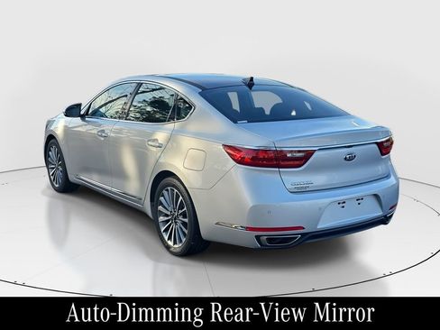 Used 2017 Kia Cadenza Premium w/ Luxury Package image 8