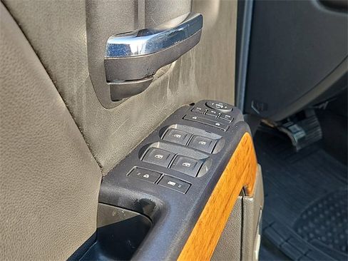 Used 2017 Chevrolet Silverado 2500 High Country w/ Duramax Plus Package image 18