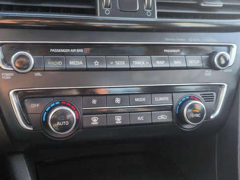 Used 2020 Kia Optima Premium image 21