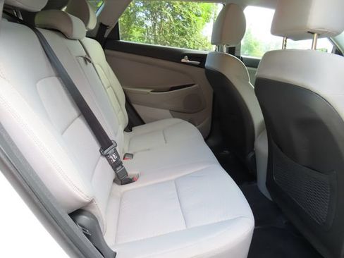 Used 2019 Hyundai Tucson Value FWD image 37