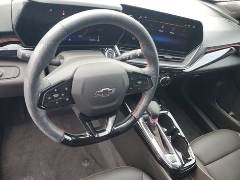 Certified 2025 Chevrolet Trax RS w/ Driver Confidence Package FWD image 17
