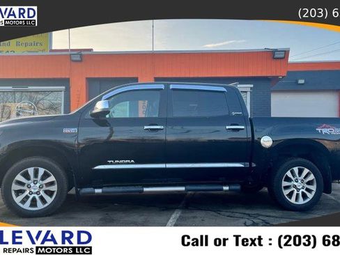 Used 2011 Toyota Tundra Limited w/ Platinum Pkg image 46