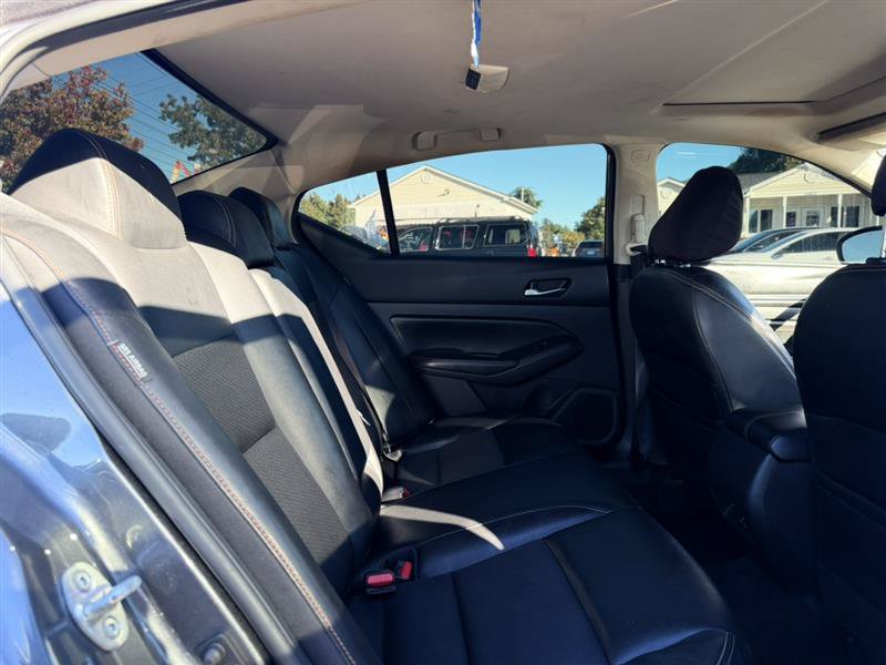 Used 2021 Nissan Altima 2.5 SR w/ SR Premium Package FWD image 13