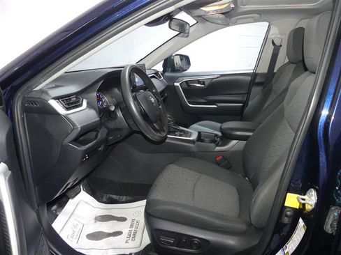 Used 2020 Toyota RAV4 XLE w/ Convenience Package AWD/4WD image 21