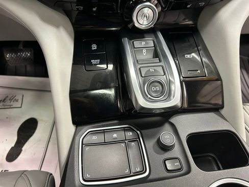 Used 2024 Acura MDX SH-AWD w/ Technology Package image 17
