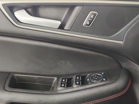 Certified 2024 Ford Edge ST-Line AWD/4WD image 16