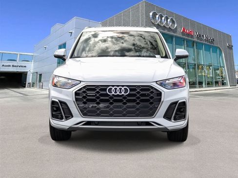 Used 2023 Audi Q5 2.0T Premium w/ Convenience Package AWD/4WD image 6