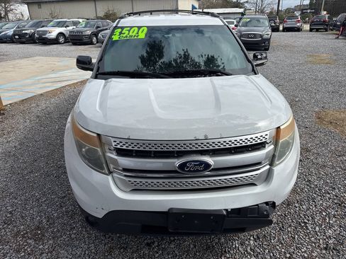Used 2013 Ford Explorer XLT w/ Class III Trailer Tow Pkg AWD/4WD image 3