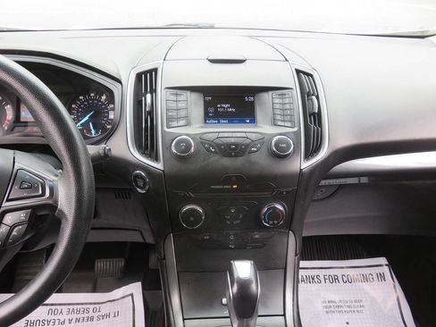 Used 2017 Ford Edge SE w/ Cargo Accessory Package AWD/4WD image 16