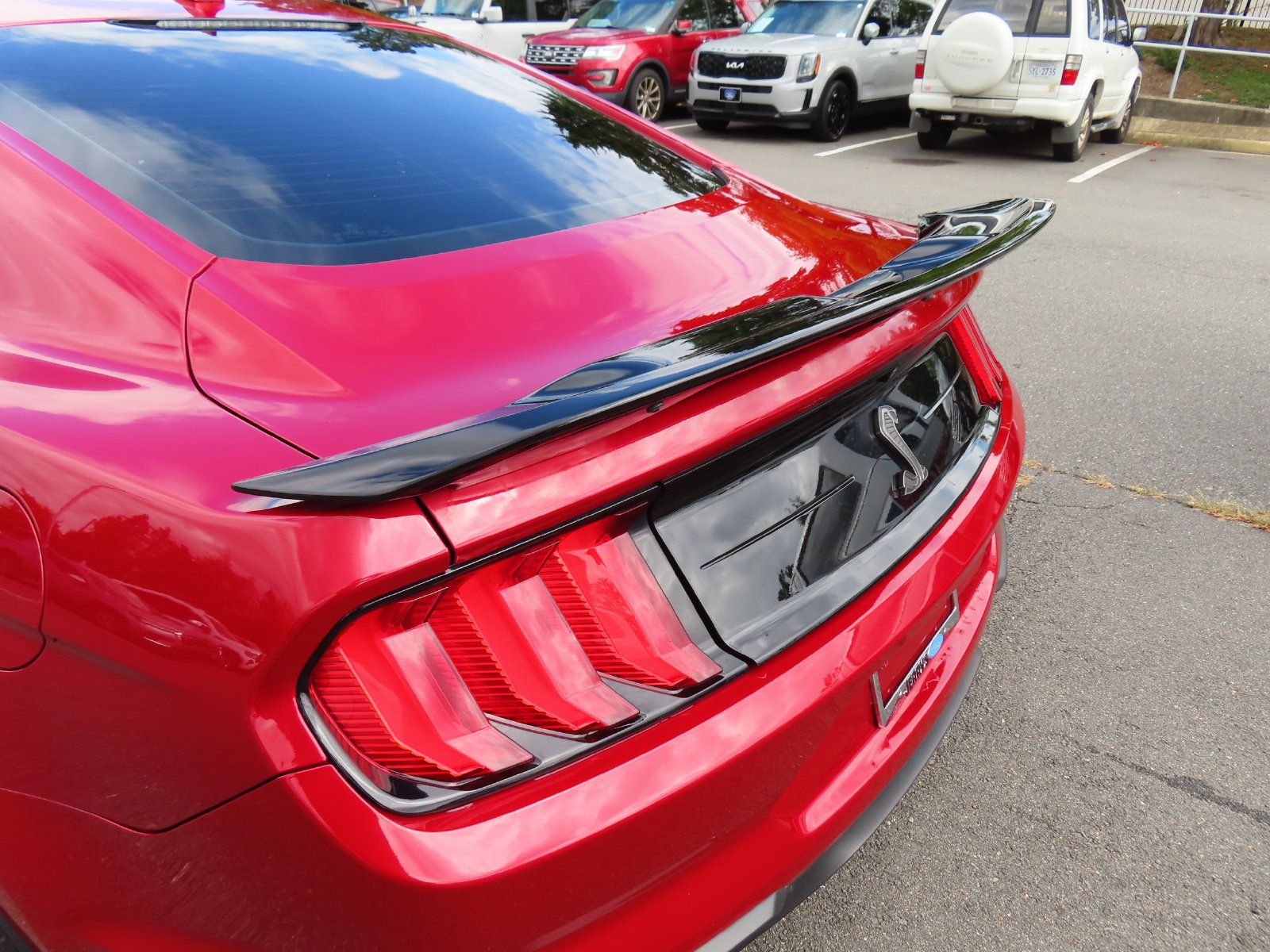 Used 2022 Ford Mustang Shelby GT500 w/ Technology Package RWD image 12