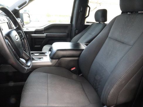 Used 2018 Ford F150 XLT w/ Equipment Group 302A Luxury image 7