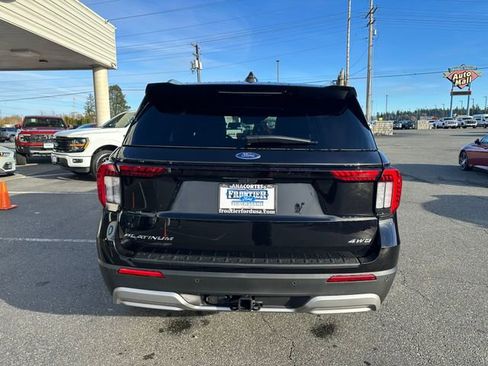 New 2026 Ford Explorer Platinum w/ LUX Leather Package image 4