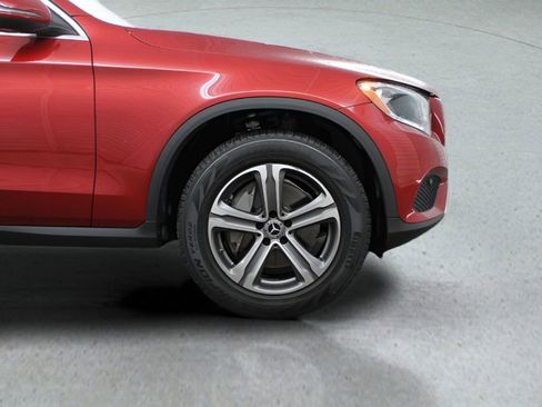 Used 2019 Mercedes-Benz GLC 300 4MATIC image 41