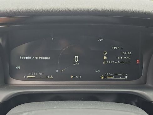 Used 2023 Lincoln Aviator AWD w/ Premium Package image 15