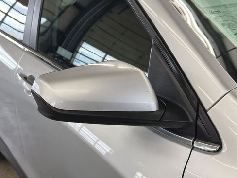 Used 2022 Chevrolet Equinox LT image 11