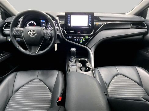 Used 2024 Toyota Camry SE FWD image 14