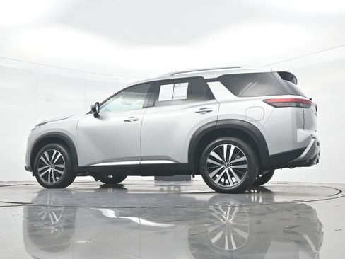 Used 2023 Nissan Pathfinder Platinum AWD/4WD image 41