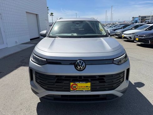 New 2026 Volkswagen Tiguan S FWD image 9