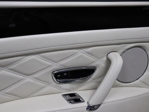 Used 2016 Bentley Flying Spur V8 AWD/4WD image 26
