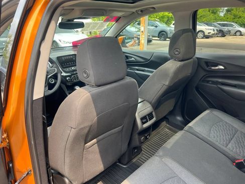 Used 2018 Chevrolet Equinox LT w/ Sun & Infotainment Package FWD image 10