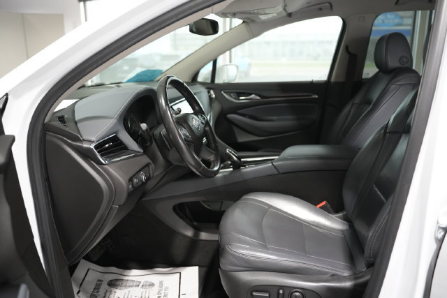 Used 2018 Buick Enclave Essence AWD/4WD image 16