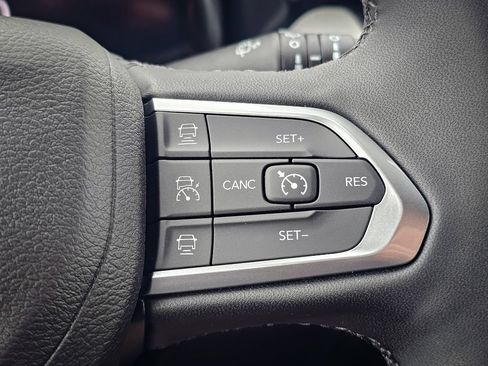 New 2026 Jeep Compass Limited AWD/4WD image 15