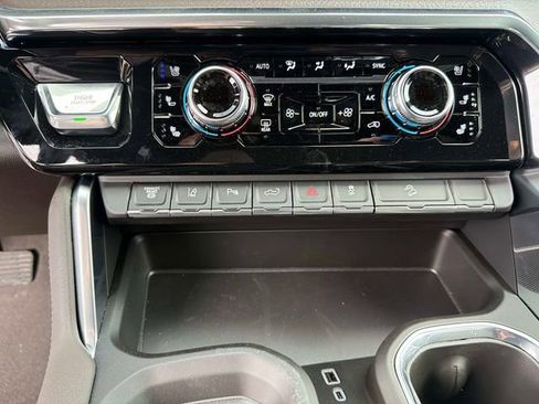 New 2026 GMC Sierra 2500 Denali w/ Denali Reserve Package image 24