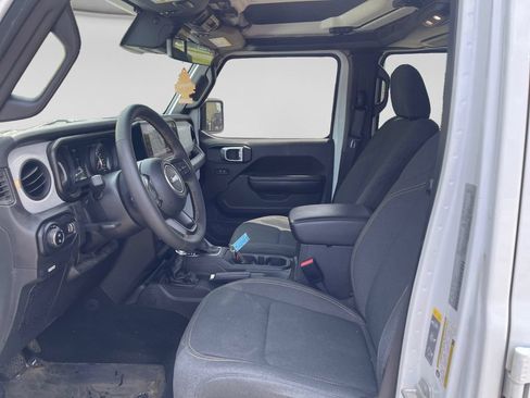 Used 2024 Jeep Gladiator Sport AWD/4WD image 26