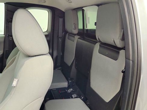 Used 2018 Toyota Tacoma SR5 RWD image 20
