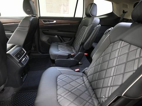 New 2026 Volkswagen Atlas SEL Premium R-Line AWD/4WD image 9