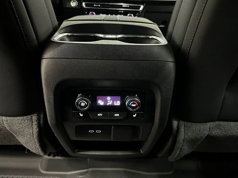 New 2026 Chevrolet Traverse RS w/ LPO, Floor Liner Package AWD/4WD image 35