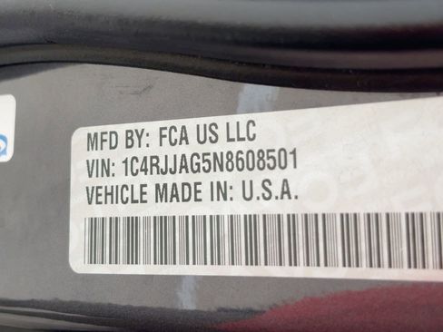 Certified 2022 Jeep Grand Cherokee L Laredo w/ Luxury Tech Group I image 18