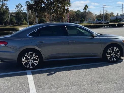 Used 2020 Volkswagen Passat 2.0T SEL image 9