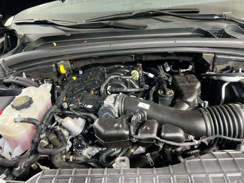 Used 2023 Jeep Grand Cherokee L Limited AWD/4WD image 31