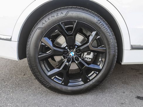 New 2026 BMW X7 xDrive40i image 8