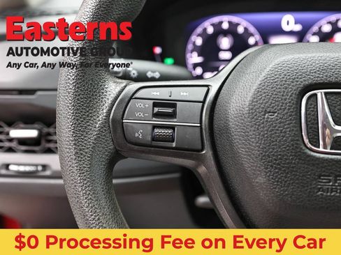 Used 2023 Honda Accord EX image 15