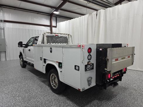 Used 2018 Ford F350 XL w/ Power Equipment Group image 8