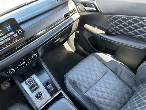 Used 2022 Mitsubishi Outlander SEL image 14