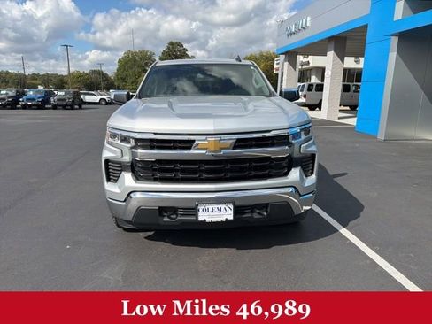 Used 2022 Chevrolet Silverado 1500 LT image 2