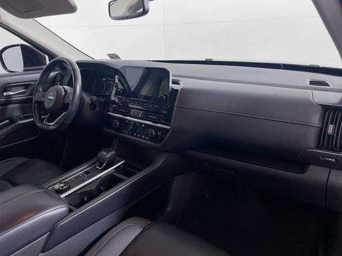Certified 2022 Nissan Pathfinder SL w/ Lighting Package (N92) AWD/4WD image 29