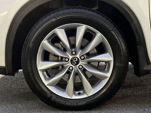 Used 2020 INFINITI QX50 Luxe w/ Navigation Package image 10