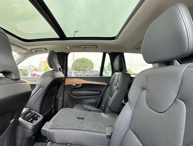 Used 2023 Volvo XC90 B6 Plus w/ Protection Package Premier AWD/4WD image 30