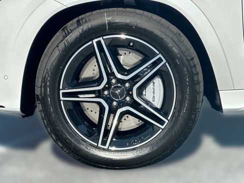 New 2025 Mercedes-Benz GLE 53 AMG AMG 53 image 12