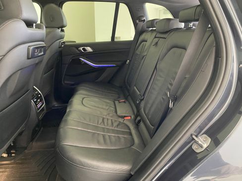 Used 2019 BMW X5 xDrive40i w/ Premium Package 2 image 13