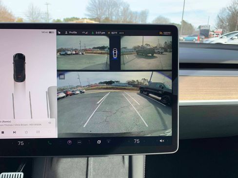 Used 2024 Tesla Model Y Long Range image 26