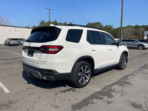 Certified 2024 Honda Pilot Elite image 8