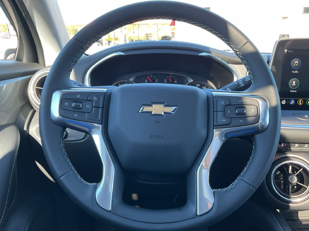 New 2026 Chevrolet Blazer LT w/ Sound & Technology Package FWD image 17